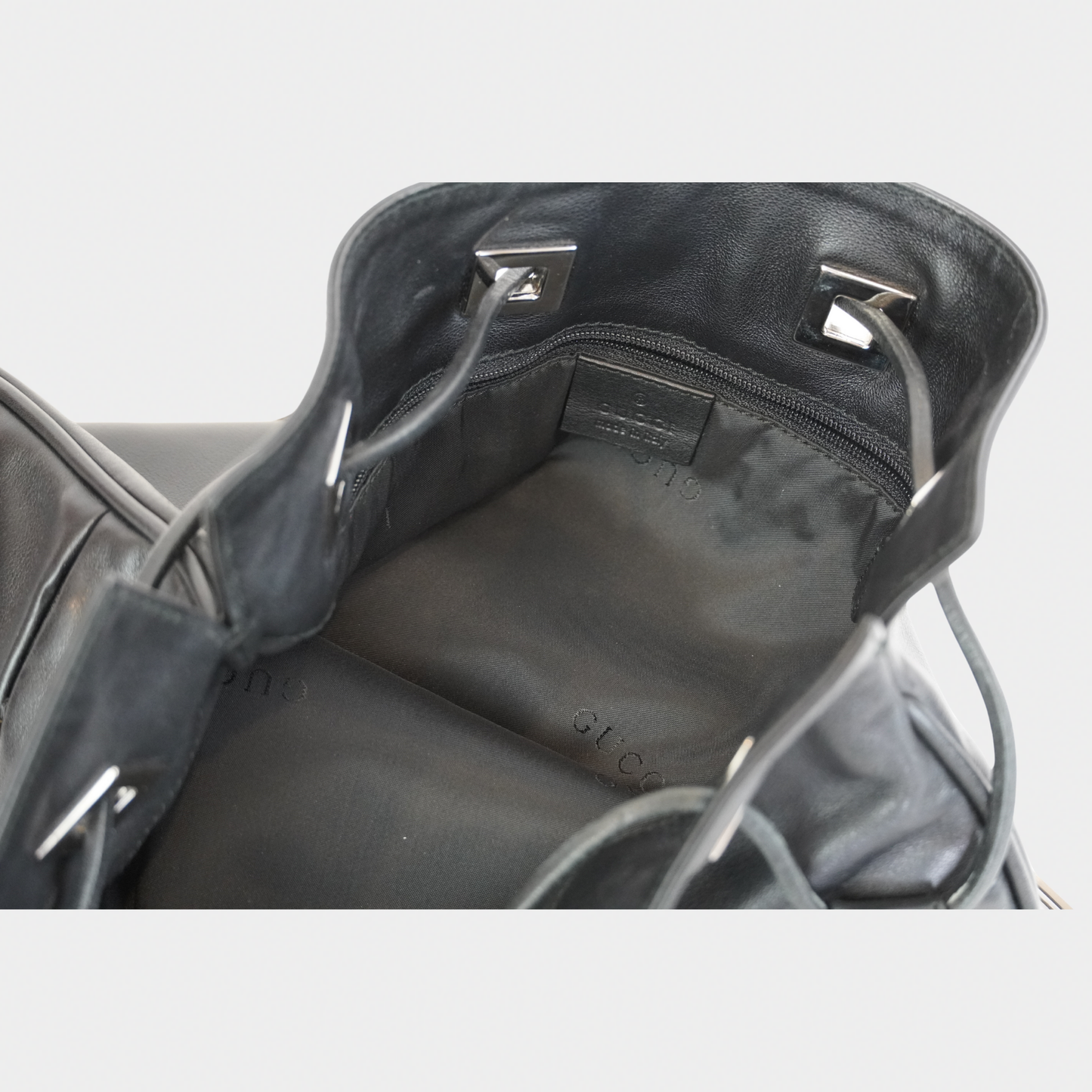 Gucci "Vitello" Drawstring Chain Shoulder Bag