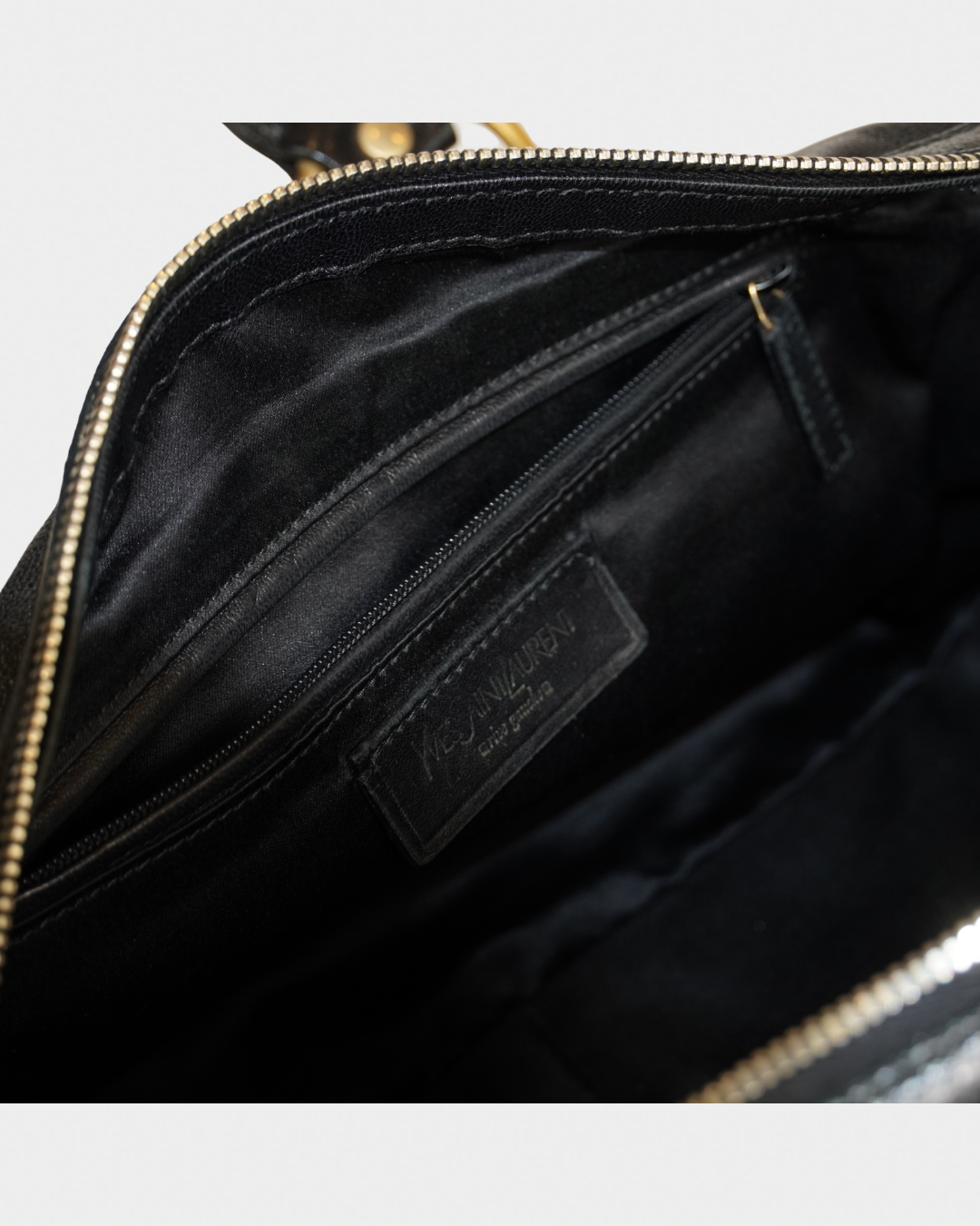 Yves Saint Laurent Muse Handbag
