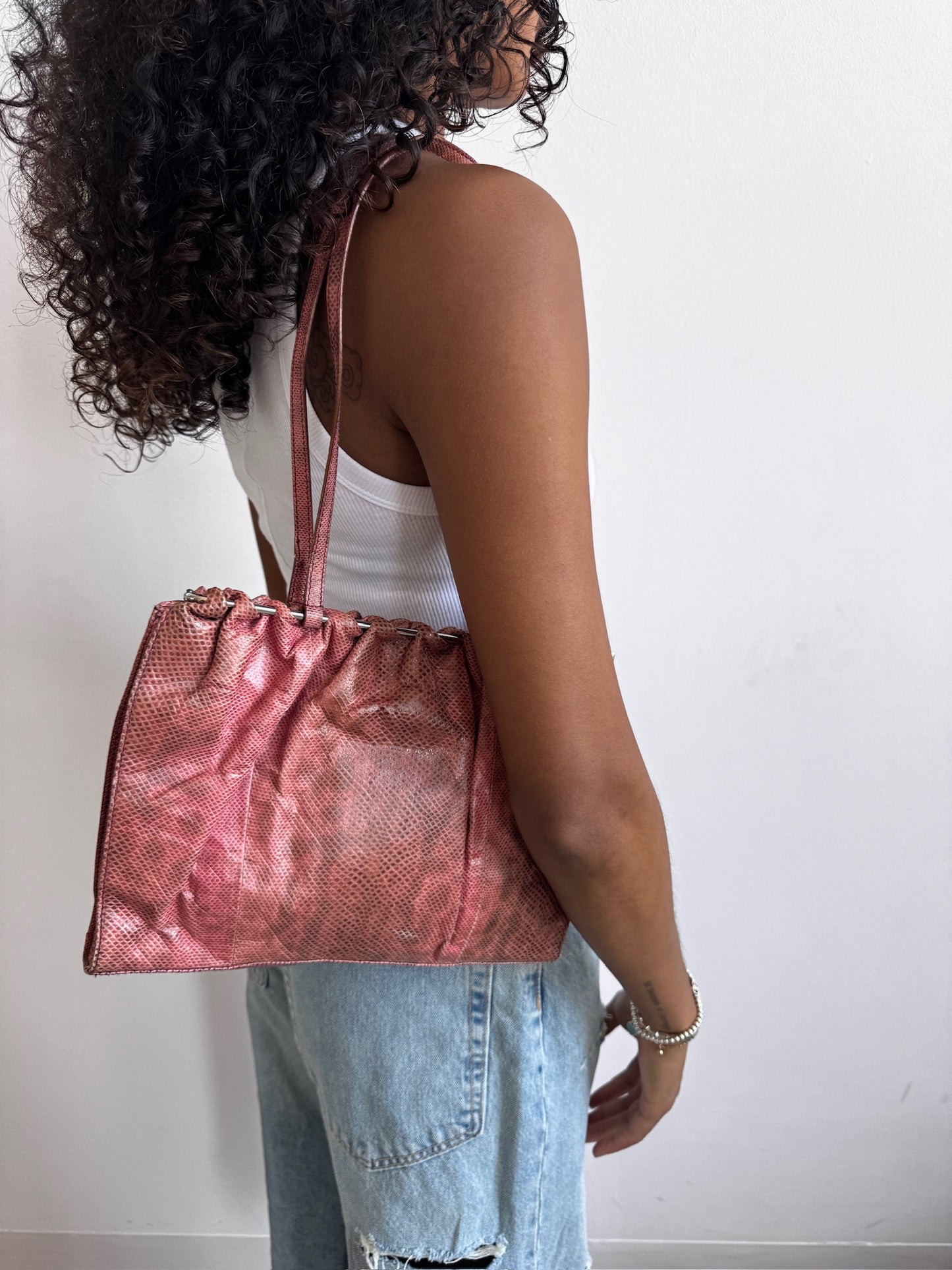 Gucci F/W1999 Tom Ford Lizard Embossed Bag - Pink